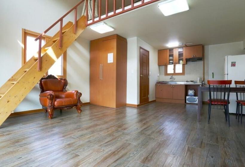 Pyeongchang White Castle Pension