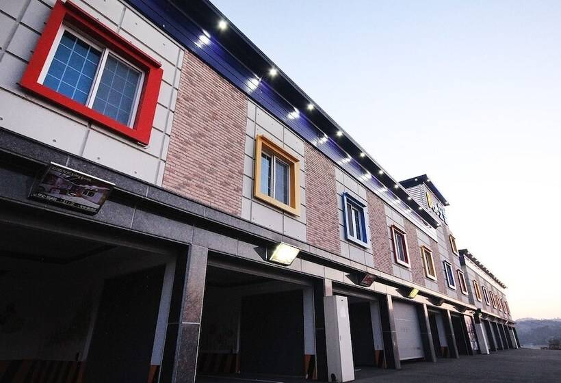 Sacheon Bee Self Checkin Motel