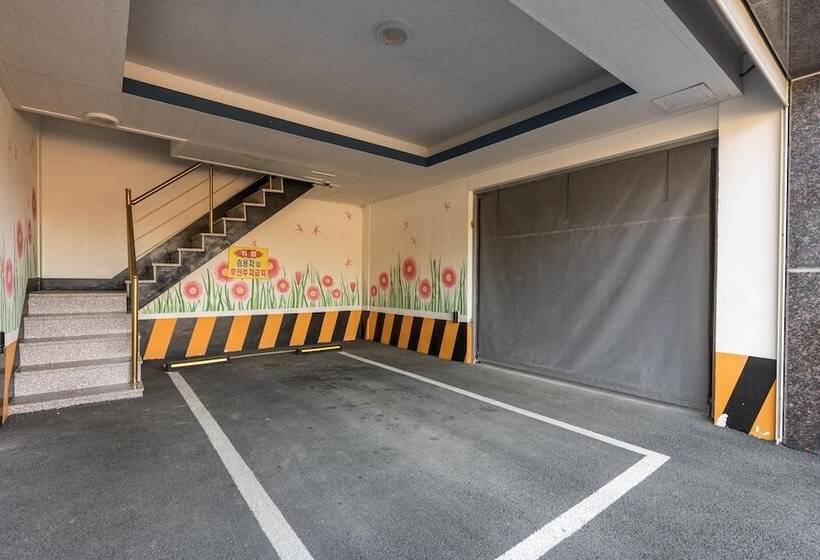 Sacheon Bee Self Checkin Motel