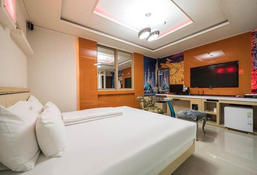 Sacheon Bee Self Checkin Motel