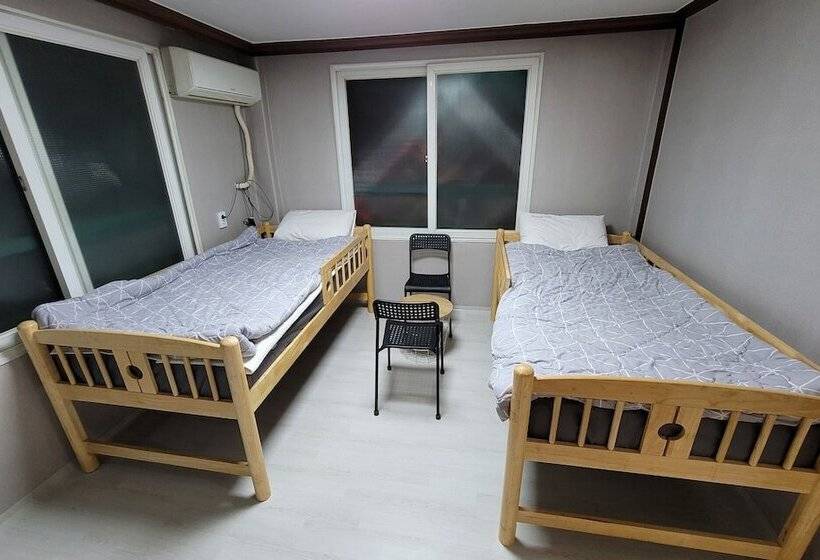 Sokcho Dreamville Motel