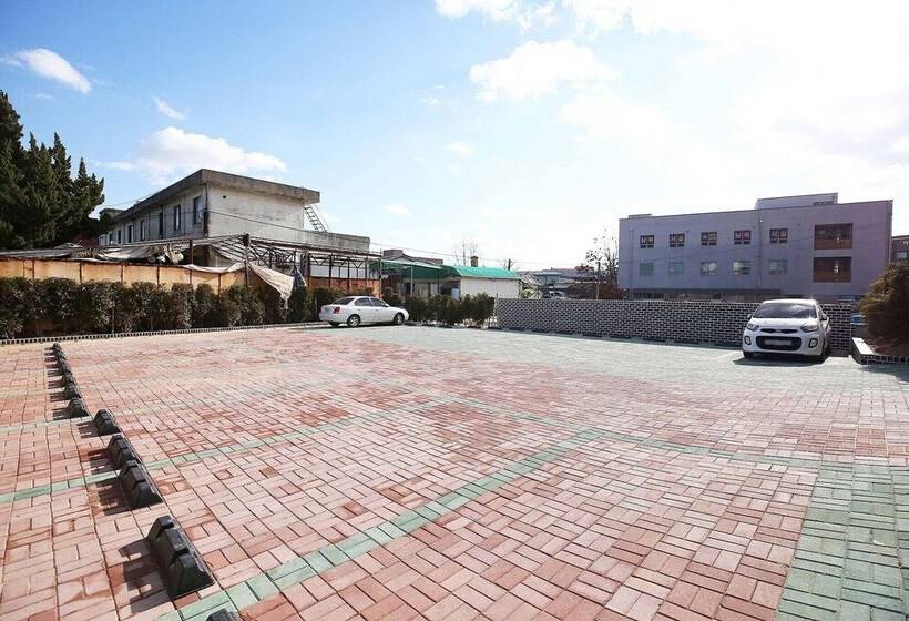 Taean Hana Motel