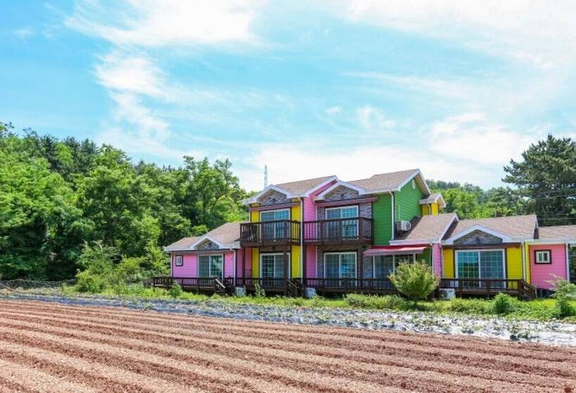 Taean Pastel Pension