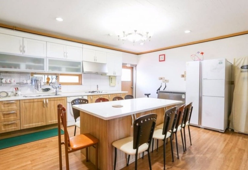 Taean  Sunflower Pension