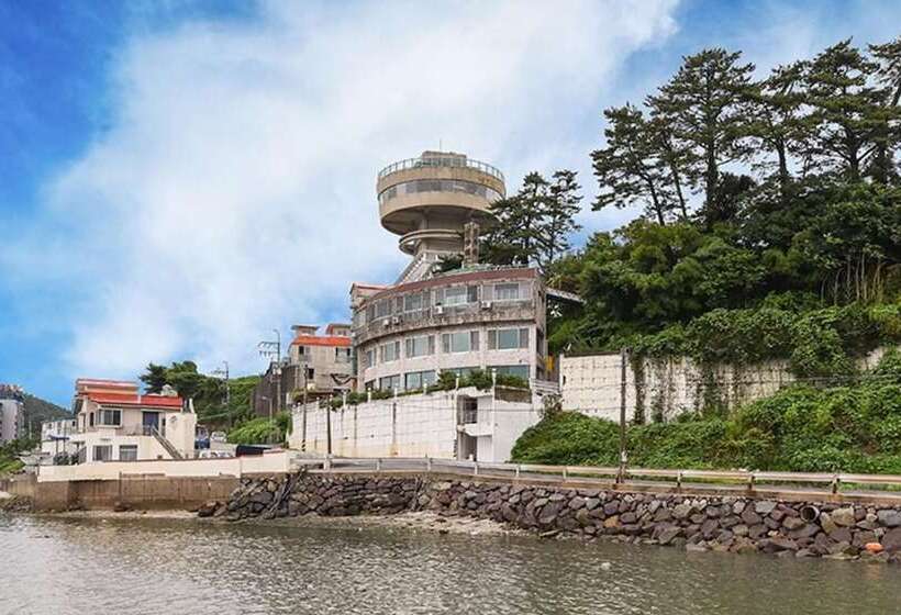 Tongyeong Gaetbawi Pension