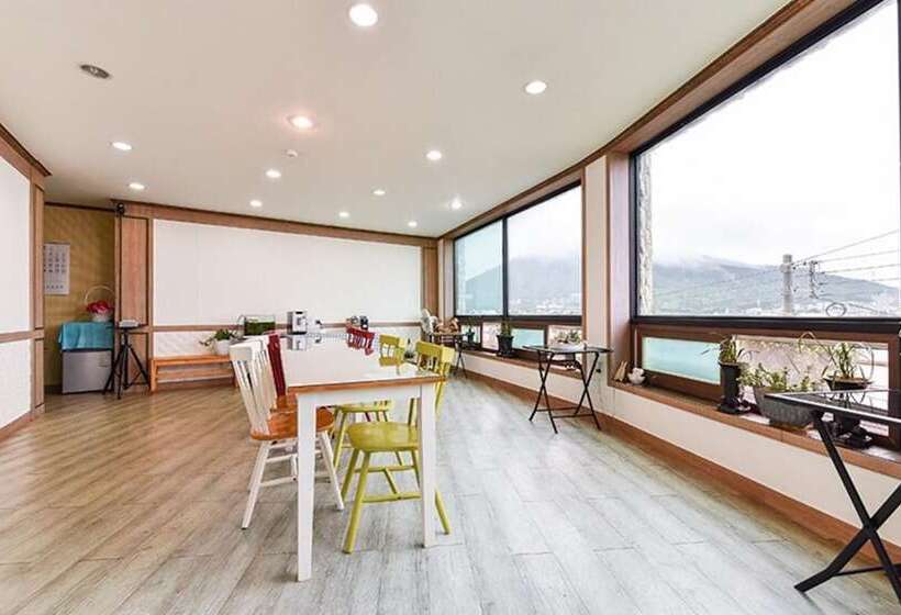 Tongyeong Gaetbawi Pension