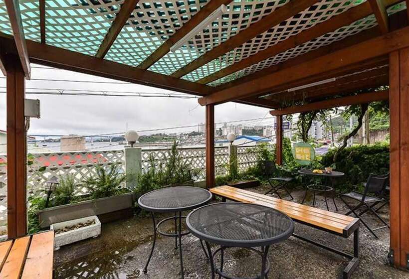 Tongyeong Gaetbawi Pension