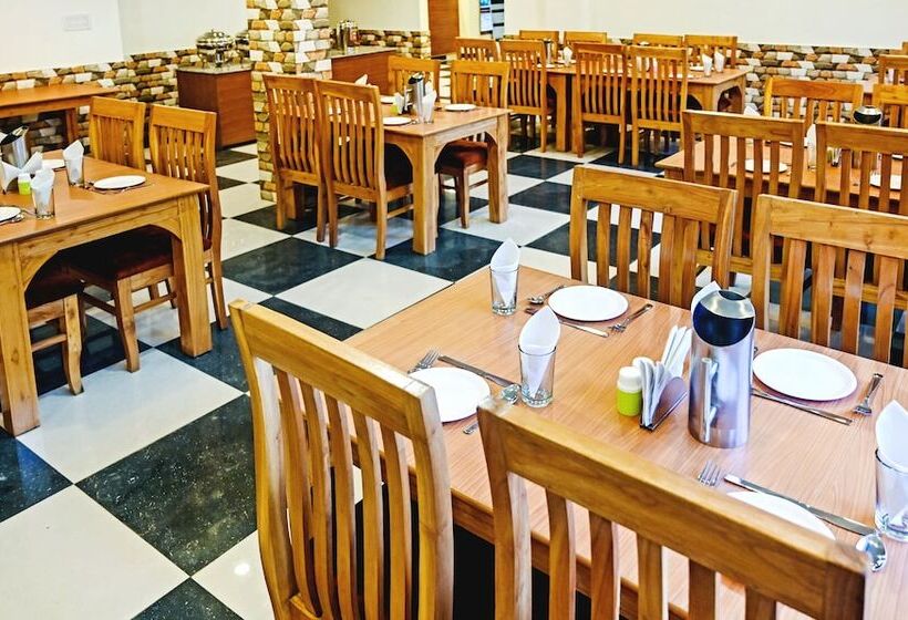 Szálloda Treebo Dev With Valley View, Mall Road