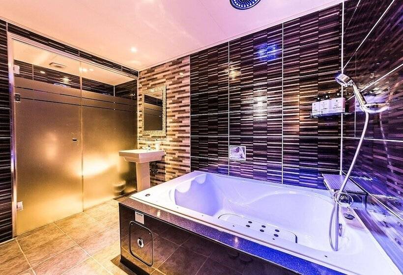 Uijeongbu Dao Self Check In Motel