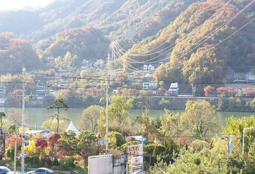 מוטל Yangpyeong Mongstay