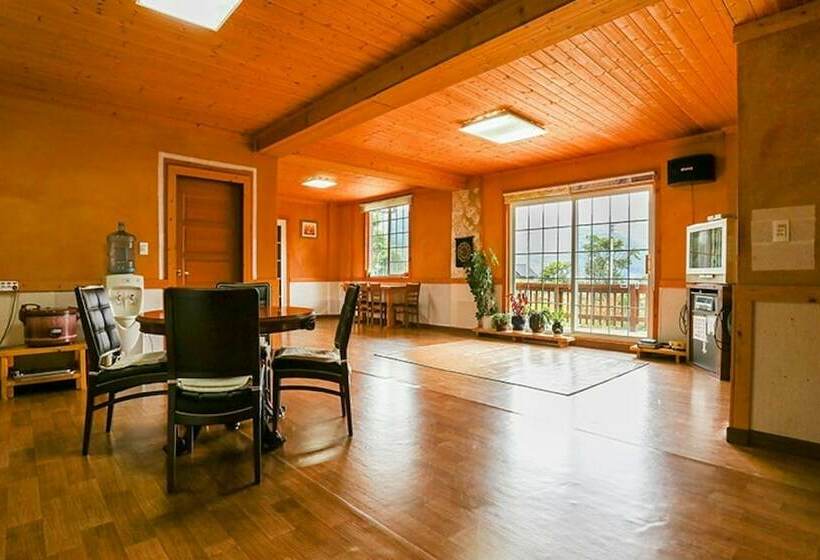 Yangpyeong Solbitgil Pension