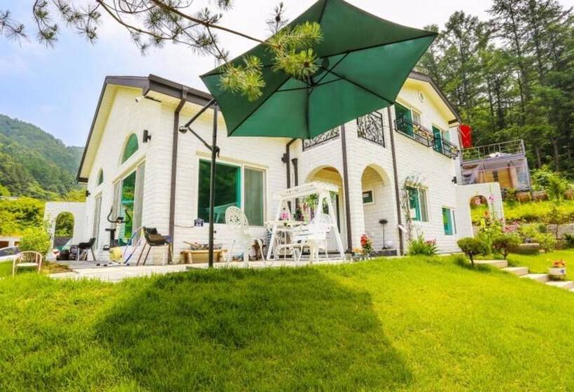 Yangpyeong Tasha S Morning Pension
