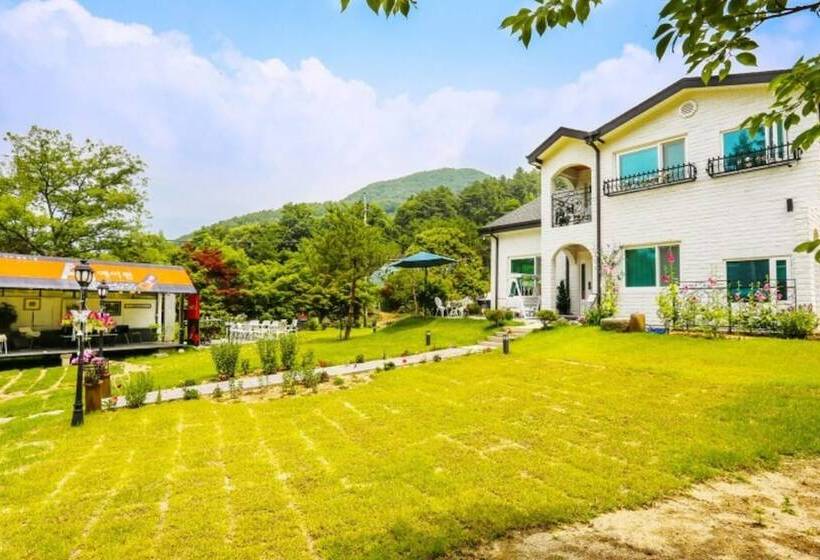 Yangpyeong Tasha S Morning Pension