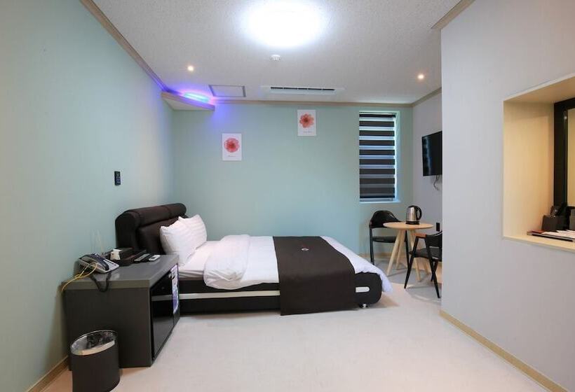 Yangyang Jm Self Checkin Motel