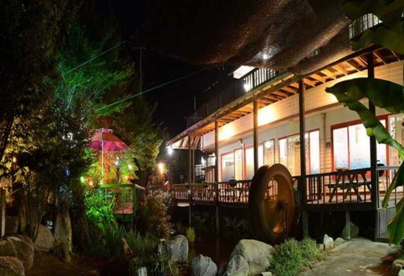 Yangyang Sigol Punggyeong Pension