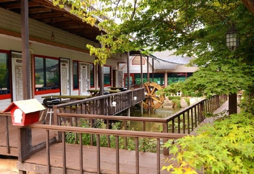 Yangyang Sigol Punggyeong Pension