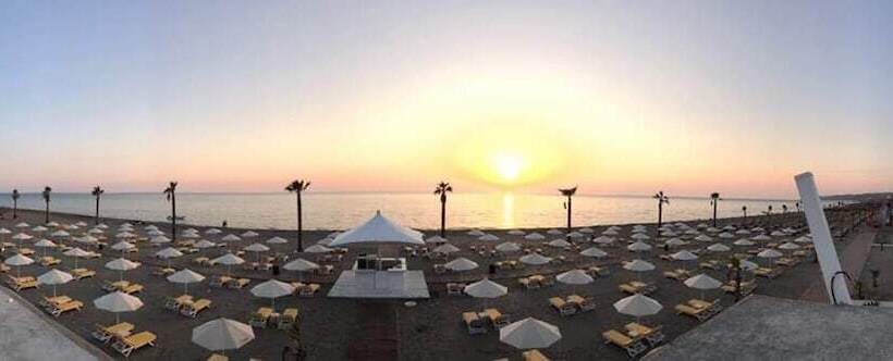 Amber Hotel Albania