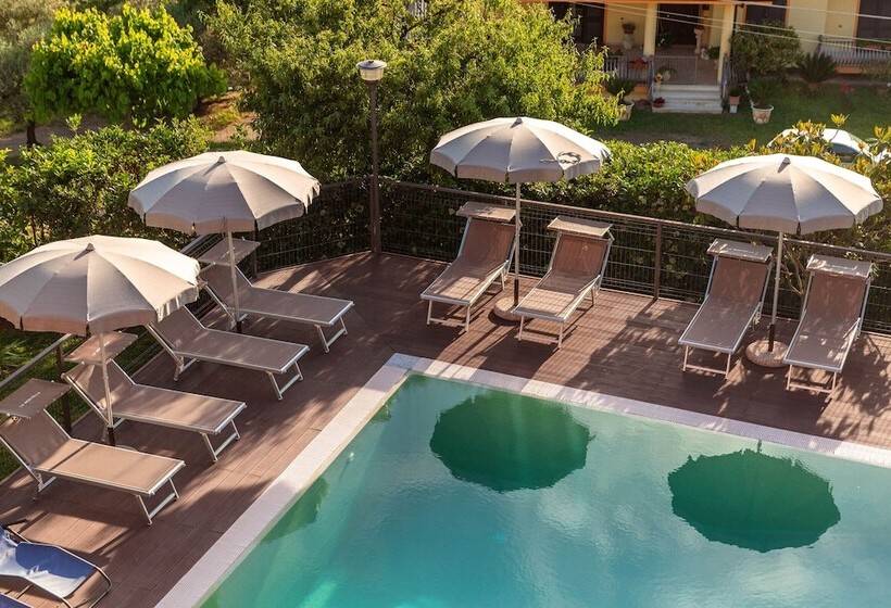 住宿加早餐  Bb La Mortella With Pool