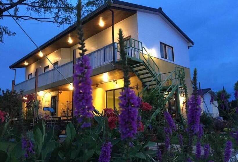 تختخواب و صبحانه Le Miel