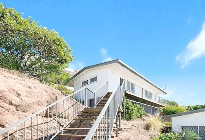 Cabin Sky Glorious Views Magnetic Island