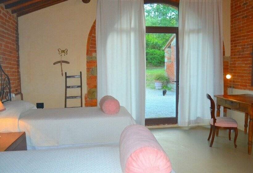 Characteristic Cottage With Private Pool