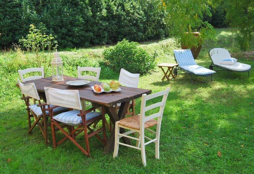 Characteristic Cottage With Private Pool