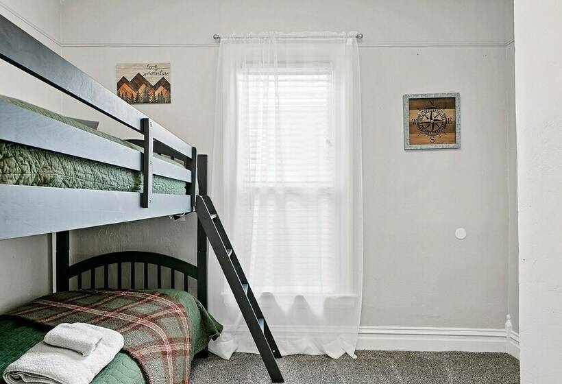 Cottage Chic Home Near Downtown Boise