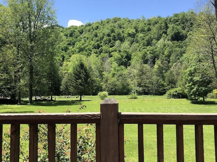 Elk Springs Resort
