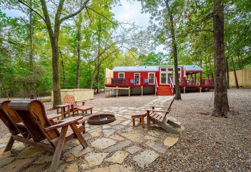 Fish Tales Stunning Cabin Includes Wifi, Hot Tub, And Bbq By Redawning