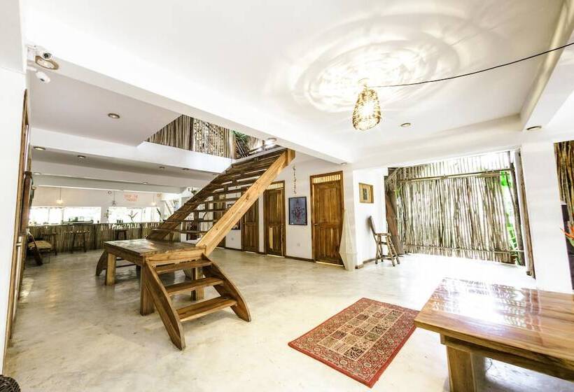 Ganesh El Valle Hostel