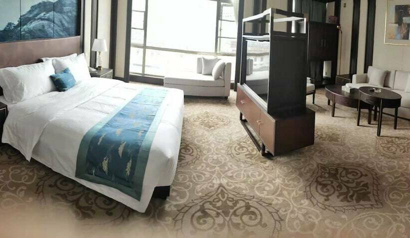 Gesar Hotel Vip Building Shigatse