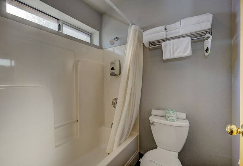 Holiday Motel & Rv Park