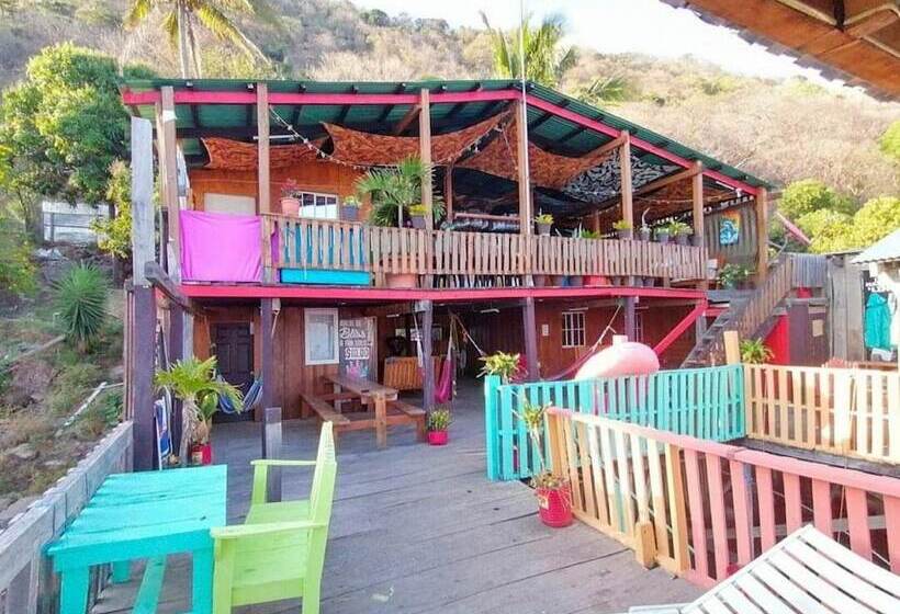 Hostal & Restaurante Bar Xtream