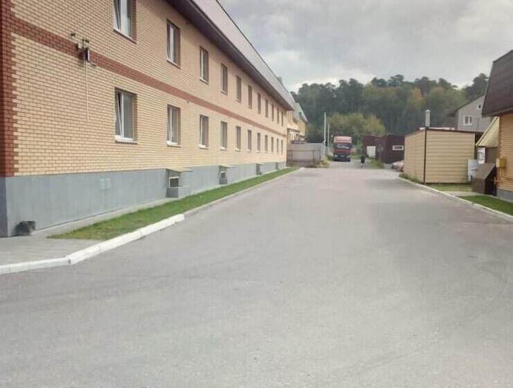 Hostel Avrora