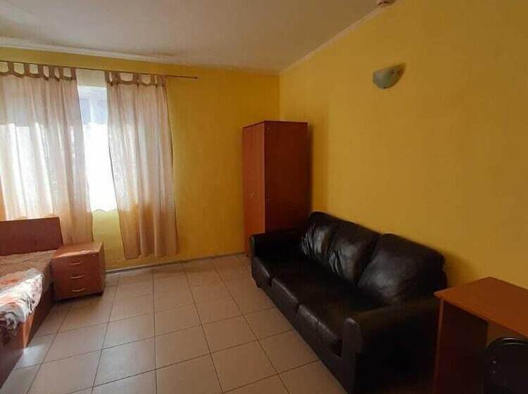 Hostel Avrora