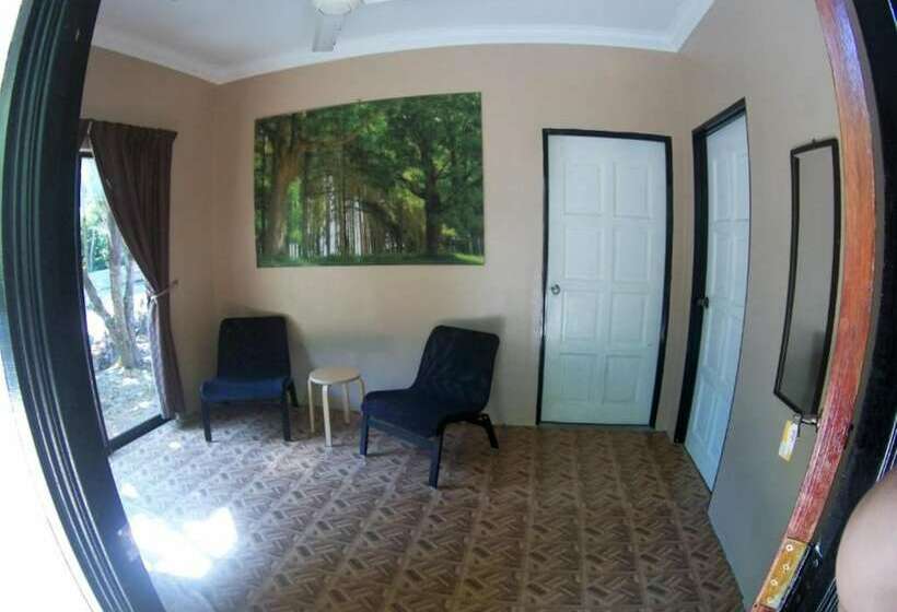 酒店 Alang Kenari Resort