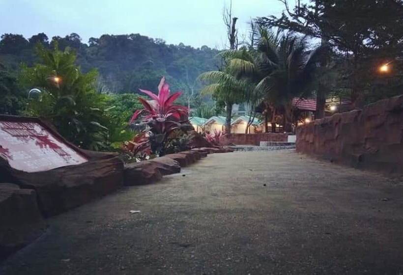 فندق Alang Kenari Resort