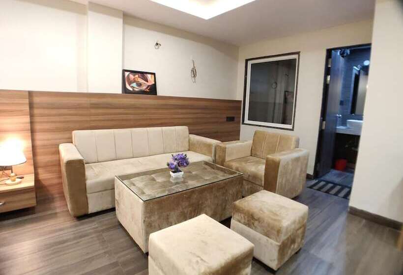 בית מלון כפרי Atul Residency