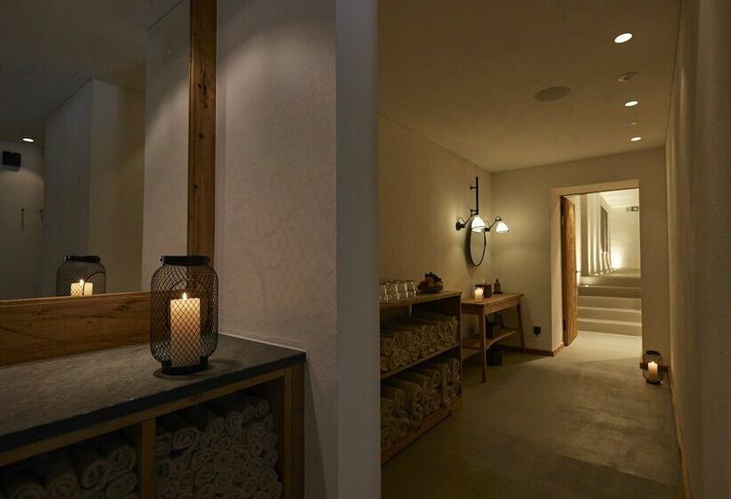 Отель Berghuus Radons Gastro Ag