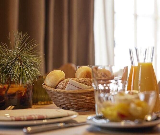 Отель Berghuus Radons Gastro Ag