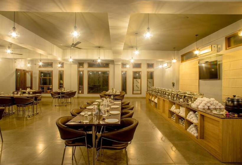 בית מלון כפרי Beyond Stay Vasanava Resort Corbett