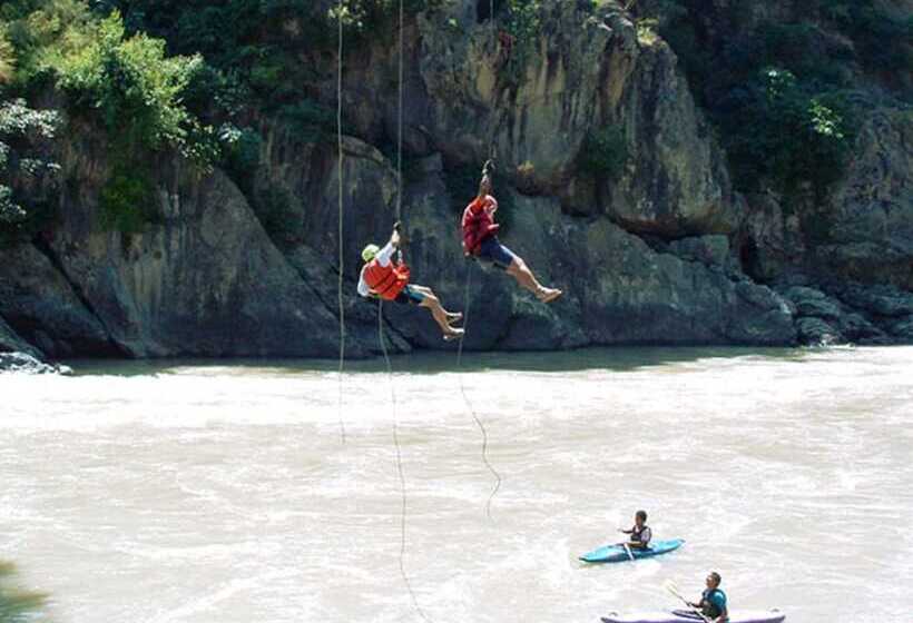 בית מלון כפרי Camp High 5 Jayalgarh