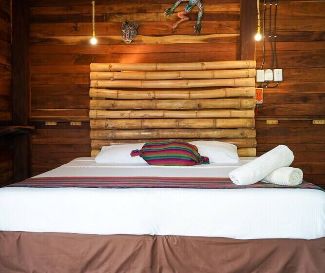 فندق Cofradia Del Pirata