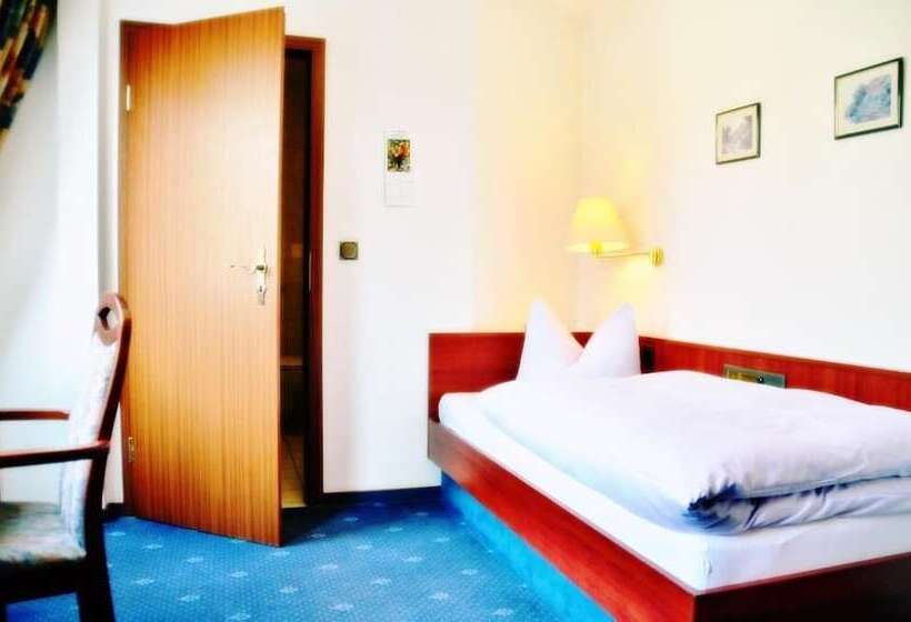 호텔 Deutsches Haus