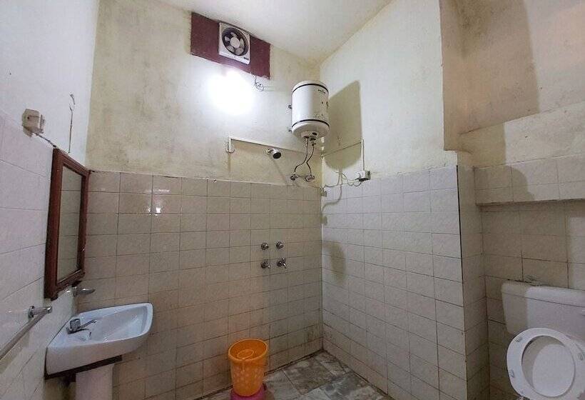 酒店 Goroomgo Lake View Mall Road Nainital