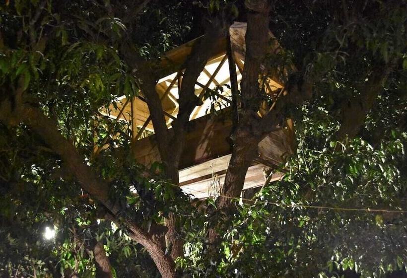 فندق I Camp Resort