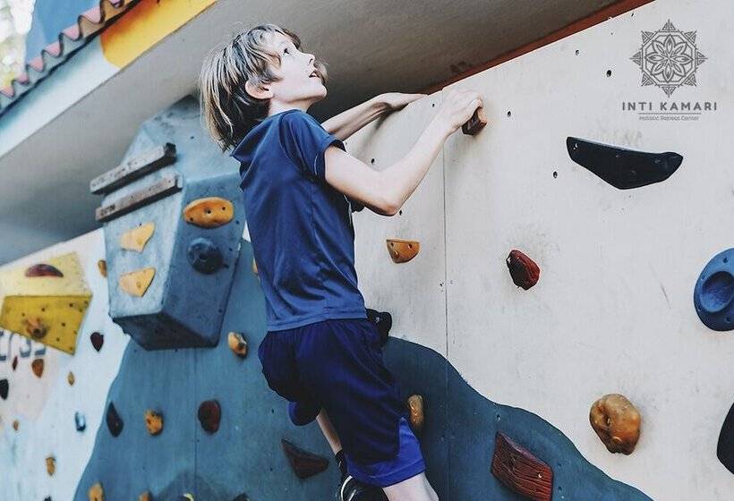 فندق Inti Kamari Wellness Lodge Retreat Center & Farm