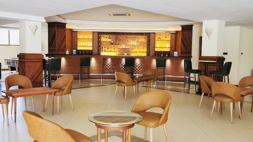 هتل Kampala Nile Resort