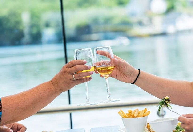 هتل Knarren Brygge