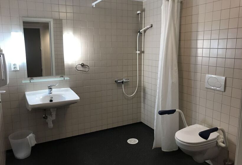 هتل Knarren Brygge